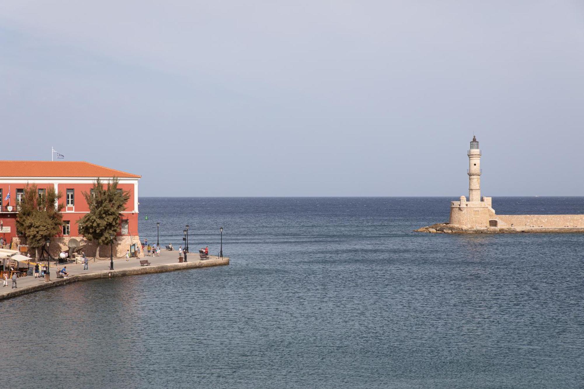 Lucia Hotel Chrissi Akti Chania Exterior foto