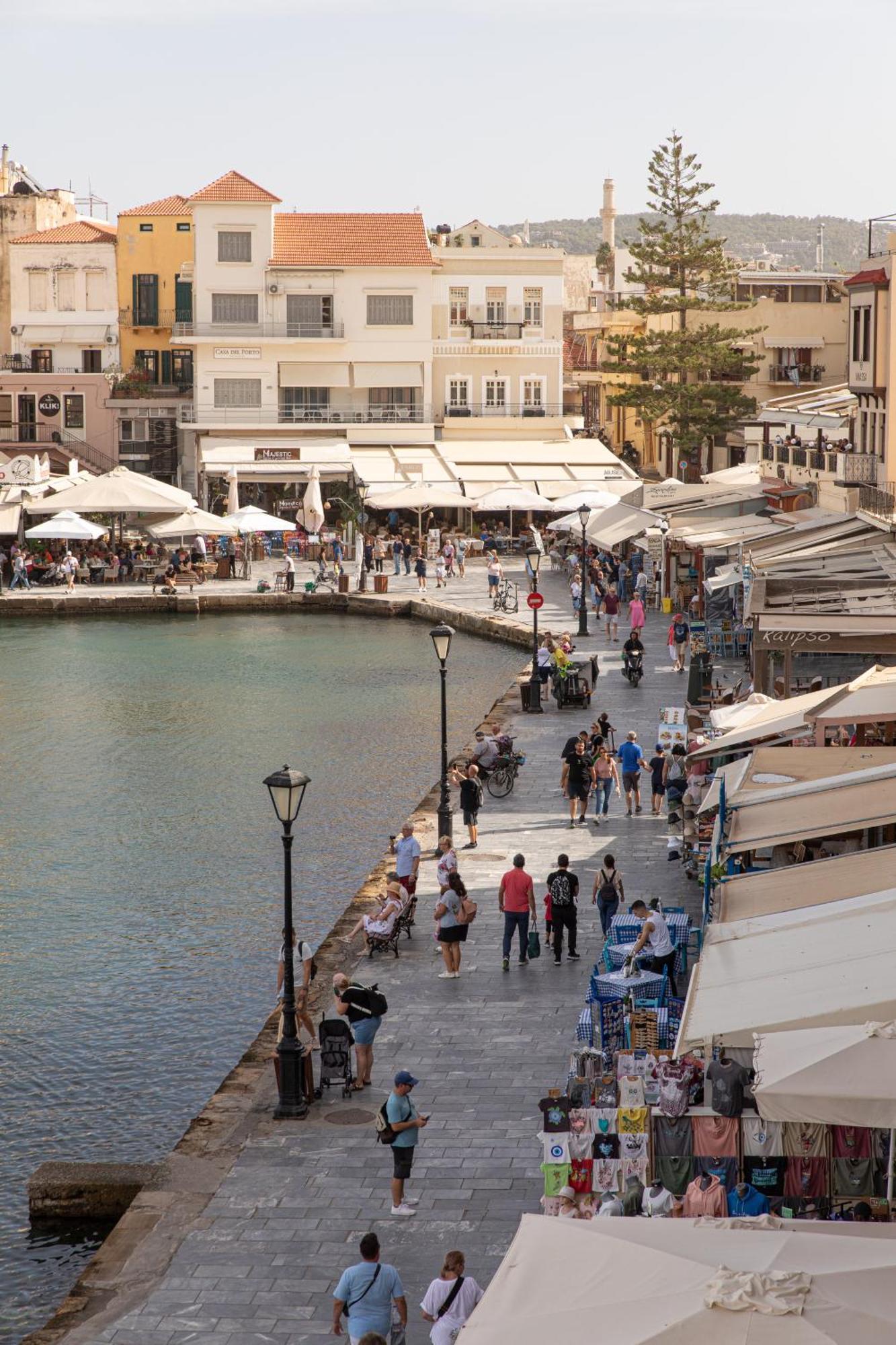 Lucia Hotel Chrissi Akti Chania Exterior foto